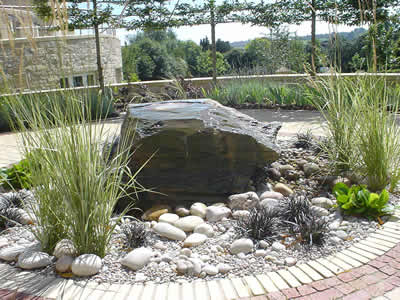 Boulder water feature 2